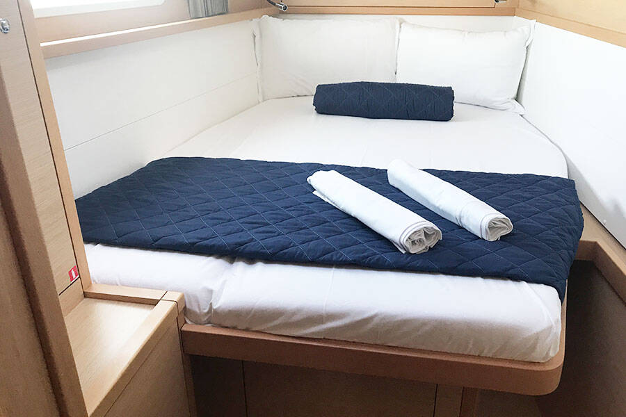 Lagoon 450  Fly  Corona Borealis