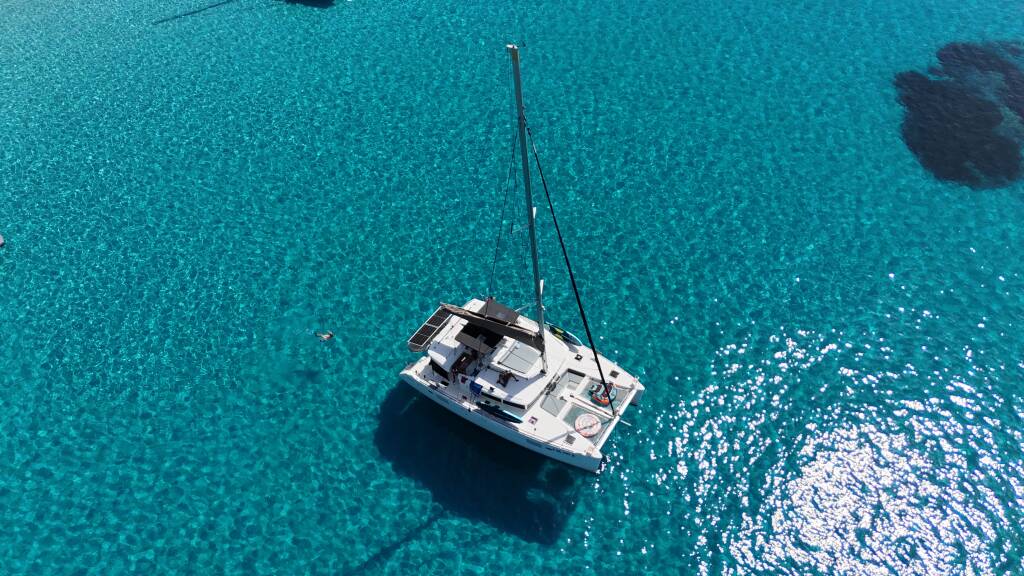 Lagoon 450  Fly  Corona Borealis
