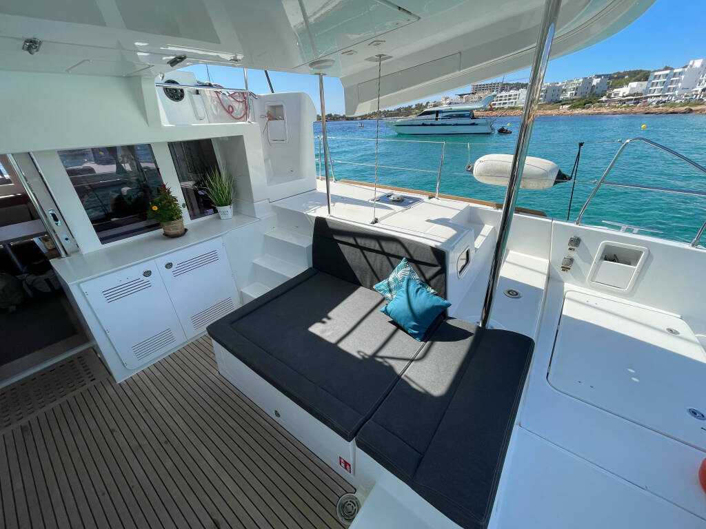 Lagoon 450 Fly Genia