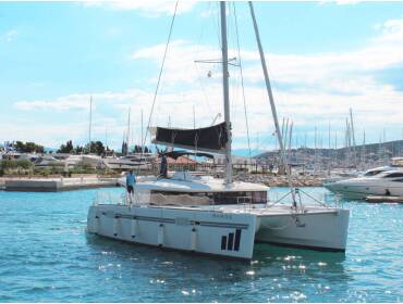Lagoon 450 Fly • BAROS