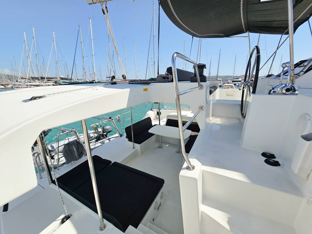 Lagoon 450 Fly BAROS