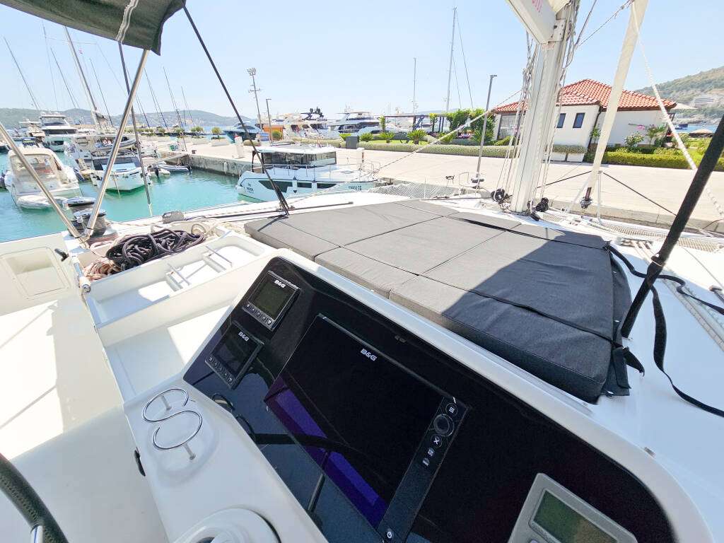 Lagoon 450 Fly BAROS