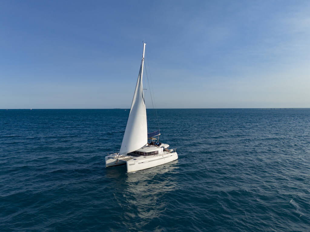 Lagoon 450 Fly Butterfly
