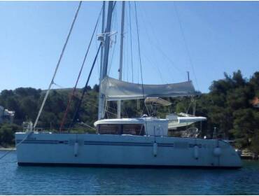 Lagoon 450 Fly • Diva