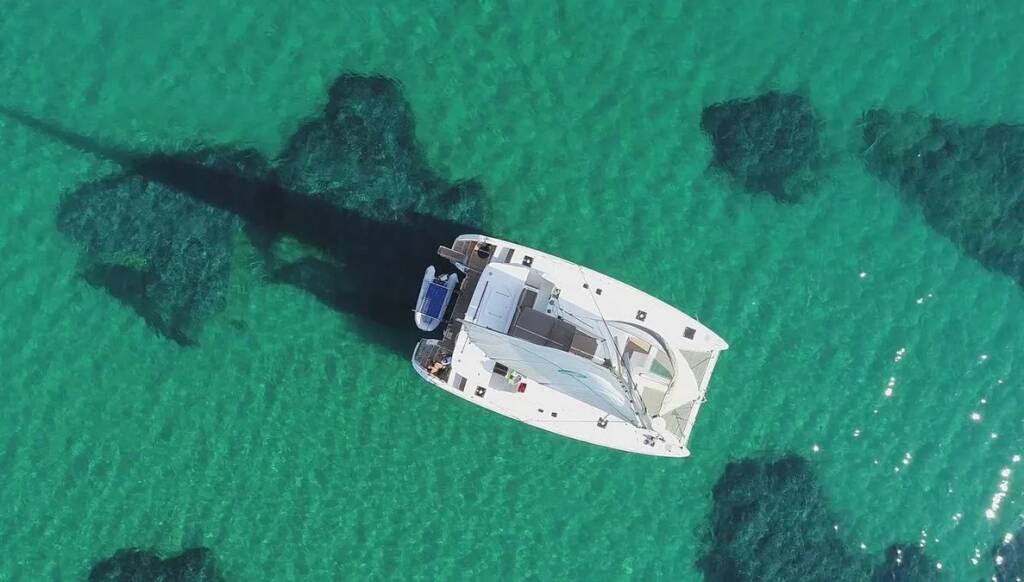 Lagoon 450 Fly Iris IV