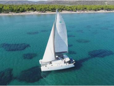 Lagoon 450 Fly Cabin 3