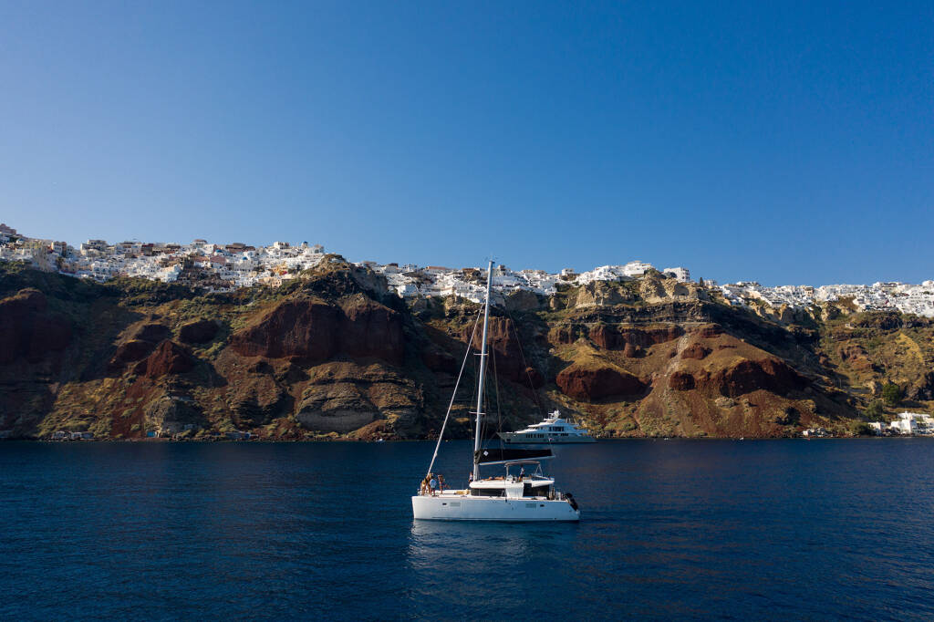 Lagoon 450 Fly MADICON (generator, air-condition, watermaker, dishwasher, washing machine, 2 SUP free of charge) *Skippered only*