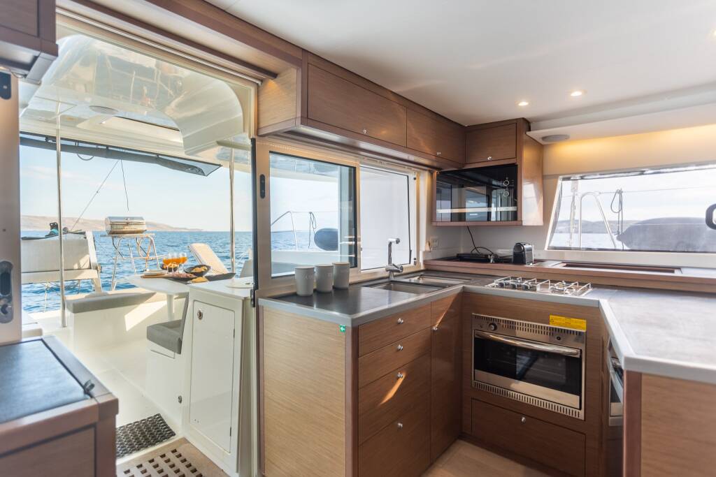 Lagoon 450 Fly MADICON