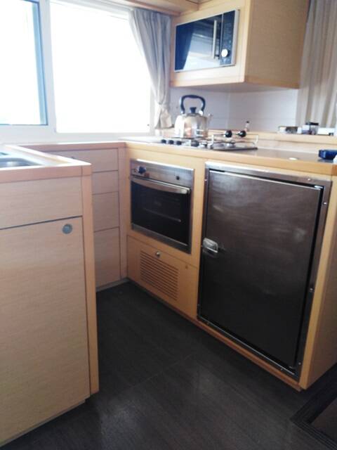 Lagoon 450  Flybridge CELENA B