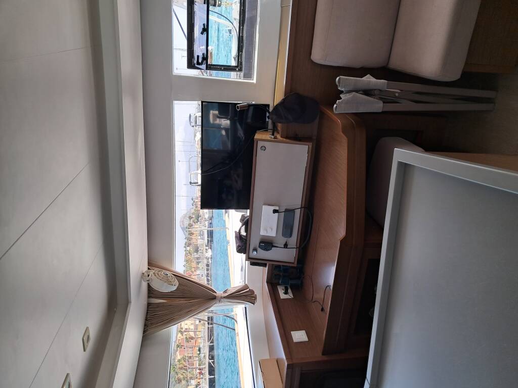 Lagoon 450  Flybridge Harael
