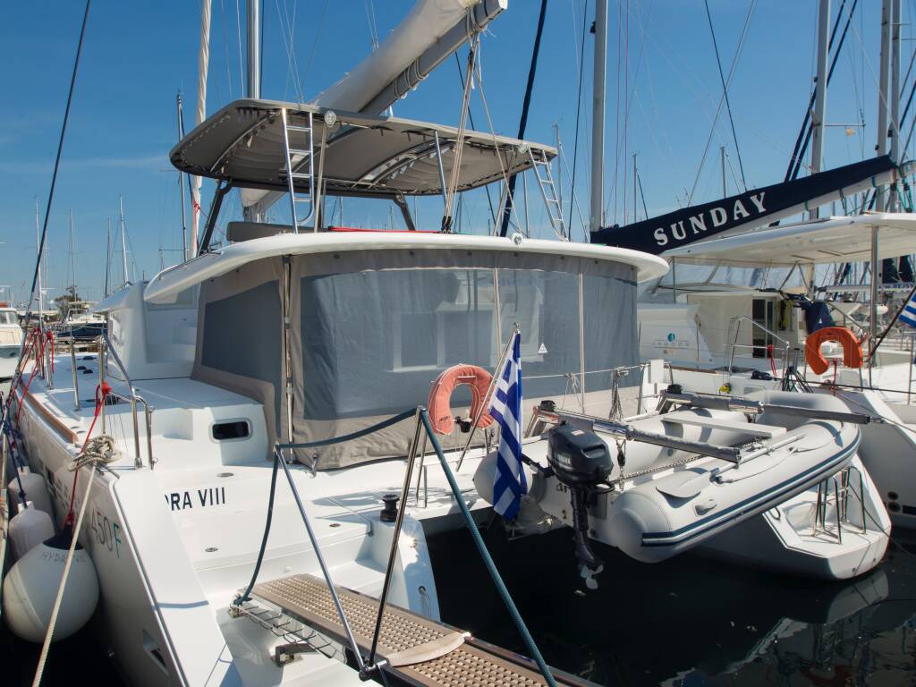 Lagoon 450  Flybridge • HYDRAVIII