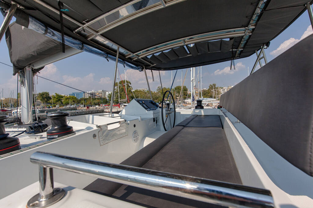 Lagoon 450  Flybridge Smile