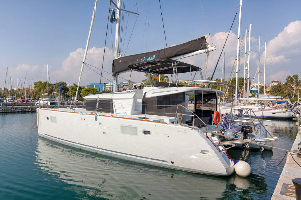 Lagoon 450  Flybridge Smile