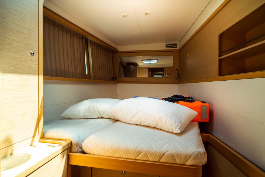 Lagoon 450 Flybridge WindFinder