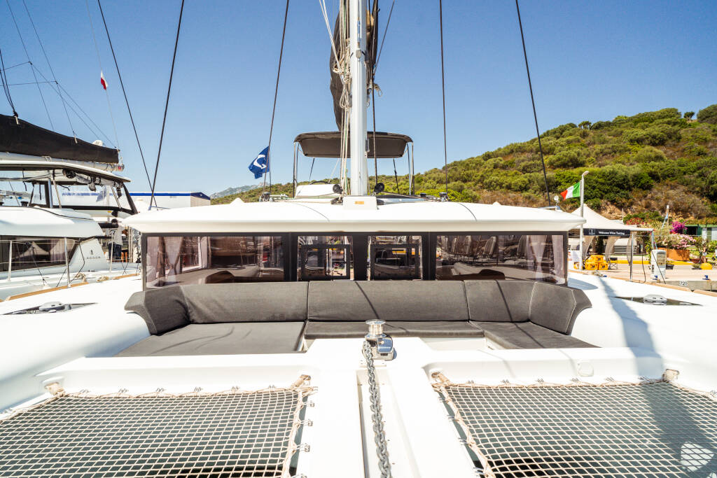 Lagoon 450 Flybridge WindFinder