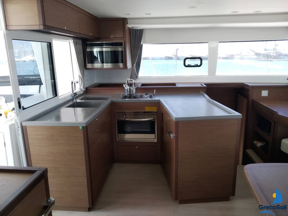 Lagoon 450  Flybridge Grecostar