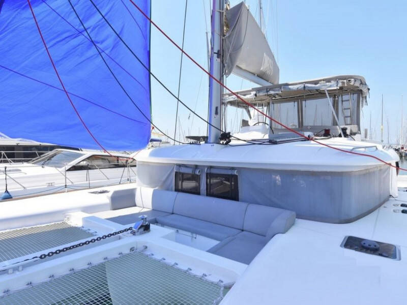 Lagoon 450  Flybridge Omiros II