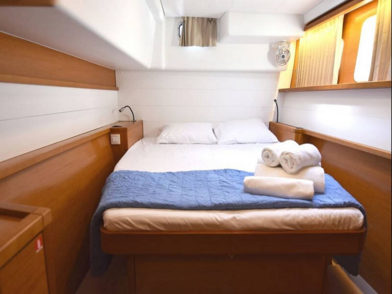 Lagoon 450  Flybridge Omiros II