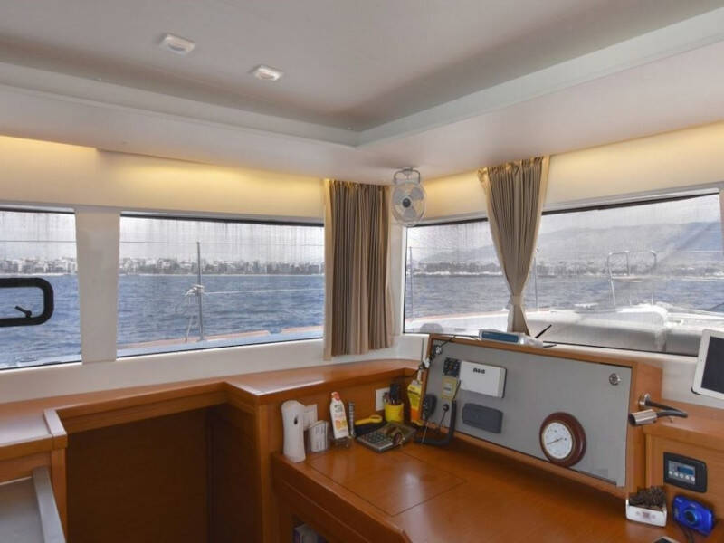 Lagoon 450  Flybridge Omiros II