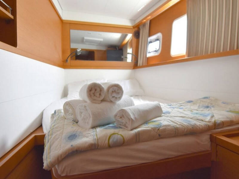 Lagoon 450  Flybridge Omiros II