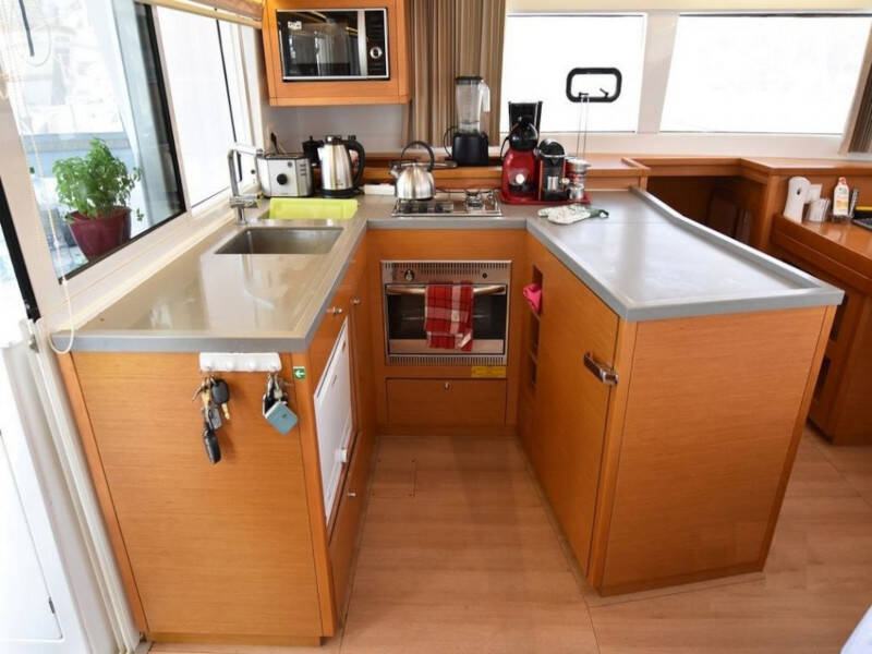 Lagoon 450  Flybridge Omiros II