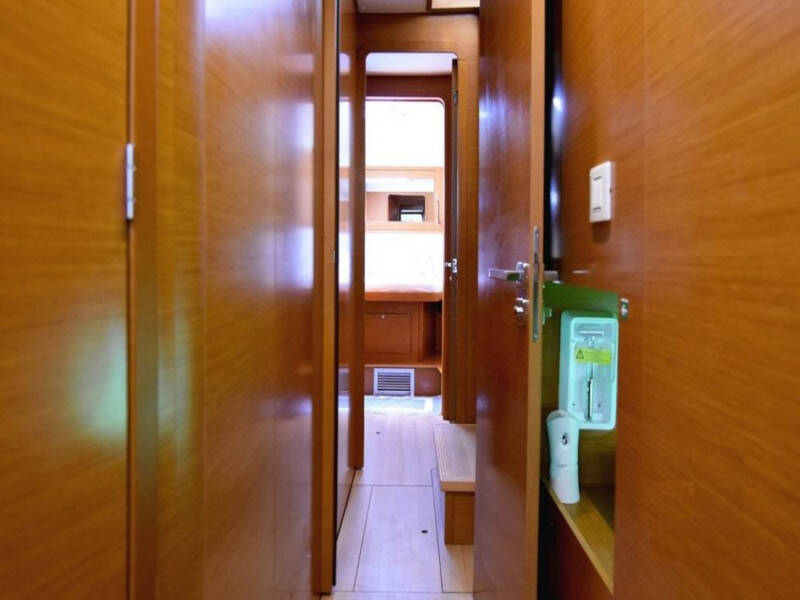 Lagoon 450  Flybridge Omiros II