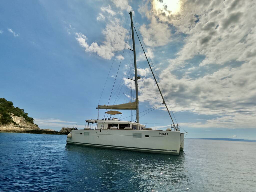 Lagoon 450  Flybridge Zia Nella