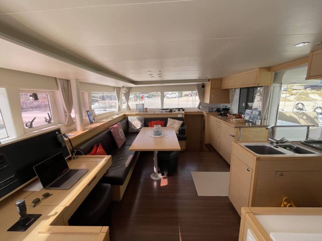Lagoon 450  Flybridge Zia Nella