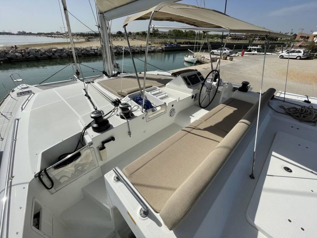 Lagoon 450  Flybridge Zia Nella