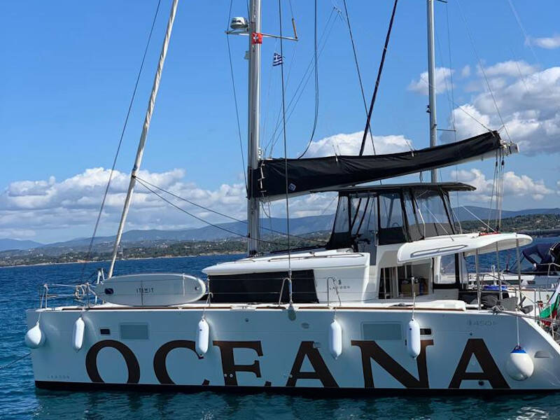 Lagoon 450  Flybridge Oceana (VIP Equipment incl A/C, Generator, Water Maker, PS 4, Dishwasher, Washer+Dryer)