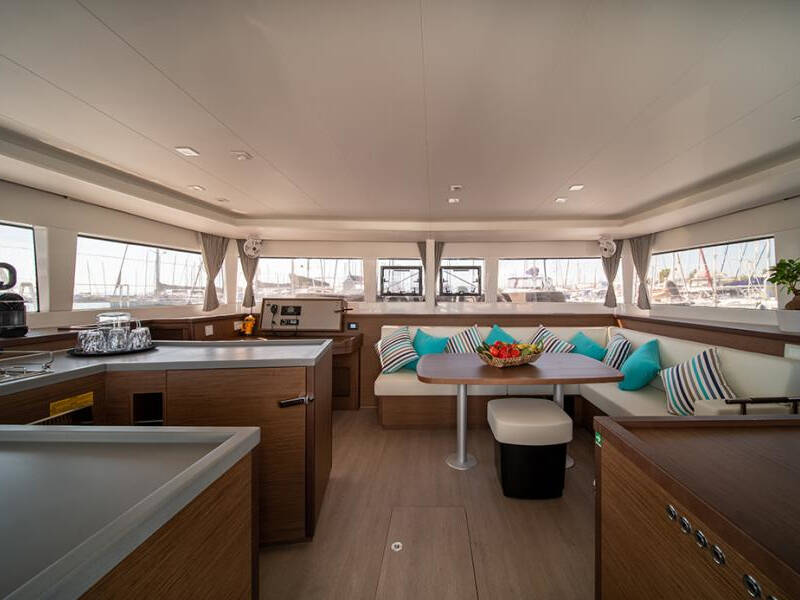 Lagoon 450  Flybridge 