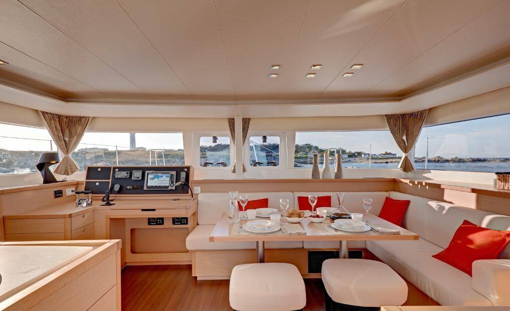 Lagoon 450  Flybridge Lu Lu