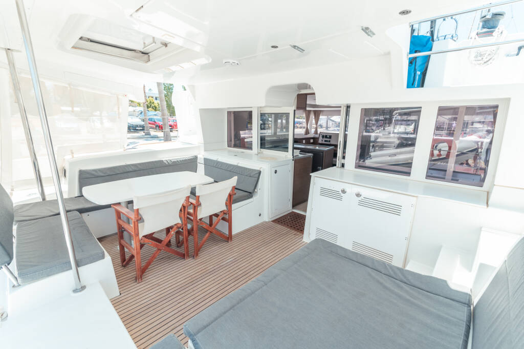 Lagoon 450 Flybridge TBA