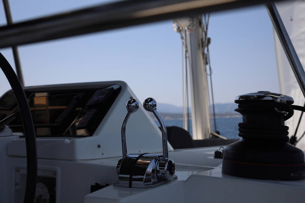 Lagoon 450  Flybridge EVI