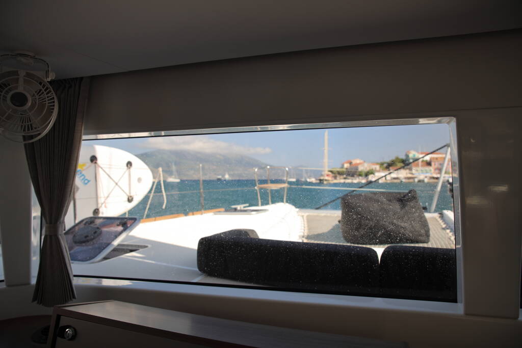 Lagoon 450  Flybridge EVI