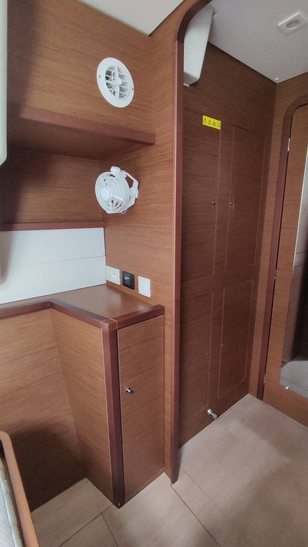 Lagoon 450 Flybridge Alex Jr.