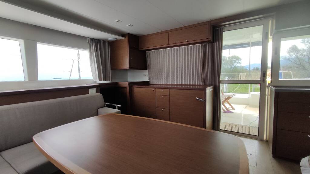 Lagoon 450 Flybridge Alex Jr.