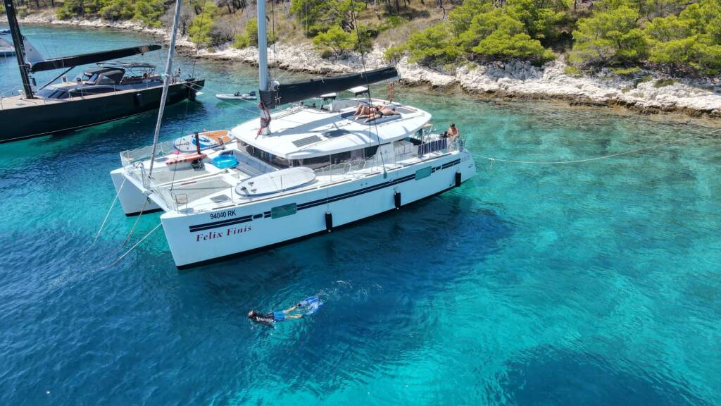 Lagoon 450 Sport Felix Finis