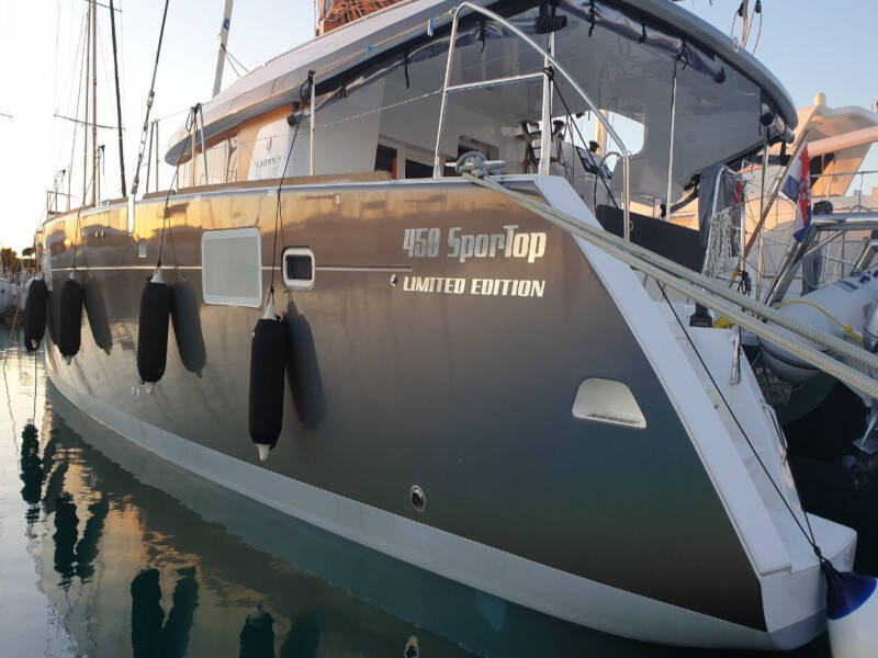 Lagoon 450 SporTop OASIS