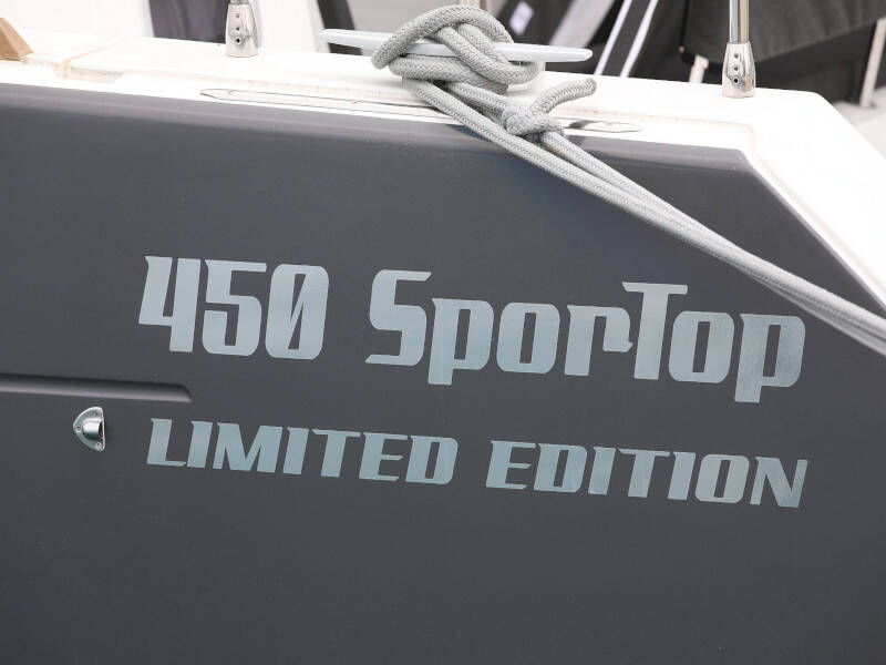 Lagoon 450 SporTop OASIS