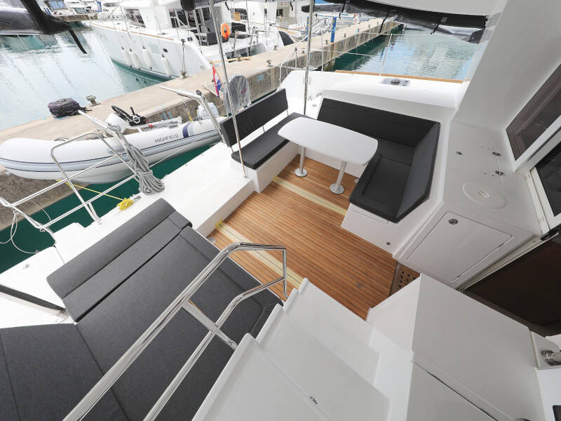 Lagoon 450 SporTop OASIS