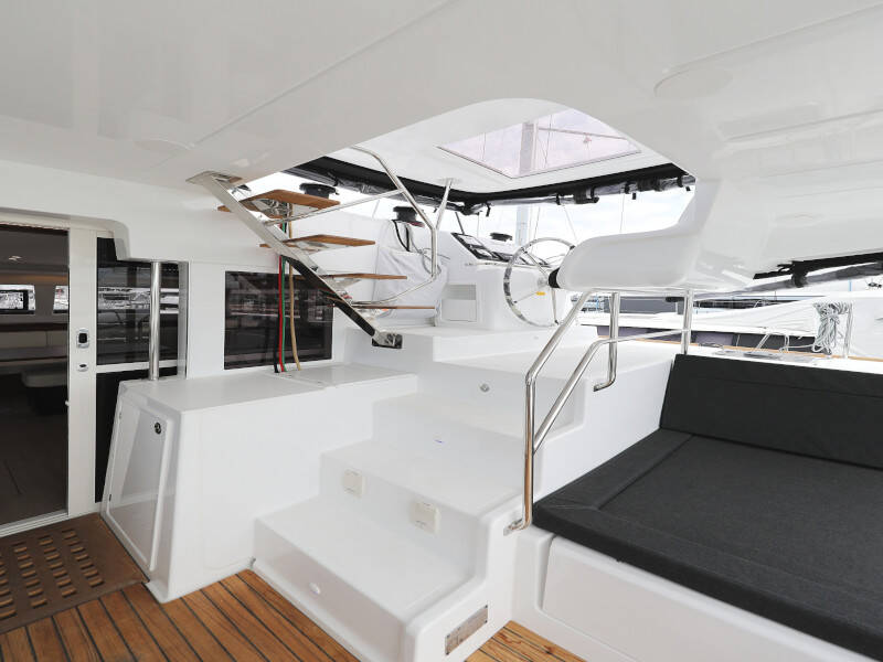 Lagoon 450 SporTop OASIS