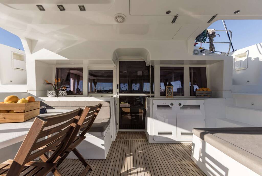Lagoon 450 Opera Prima