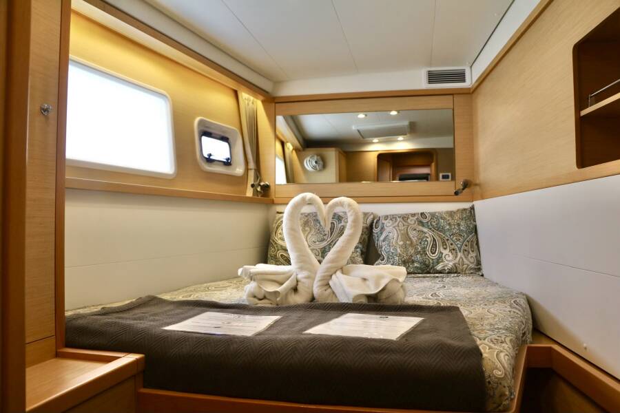 Lagoon 450 Peace Out