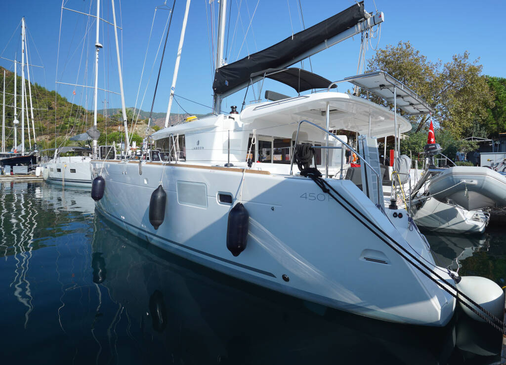 Lagoon 450F Big Dream