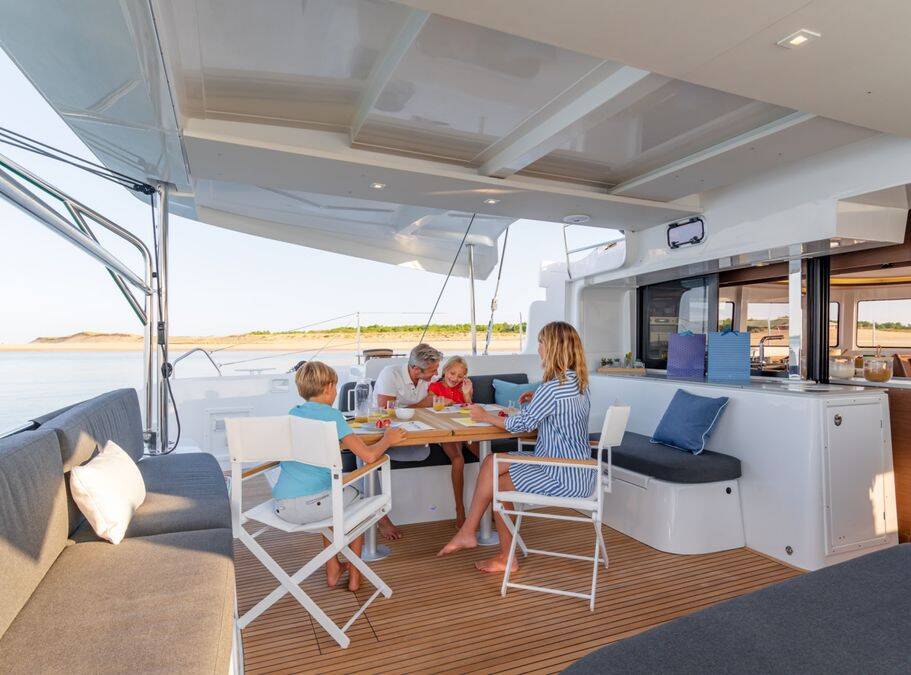 Lagoon 46 AC&GEN Latria