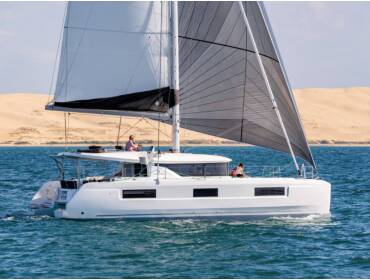 Lagoon 46 Flybridge • Overseas