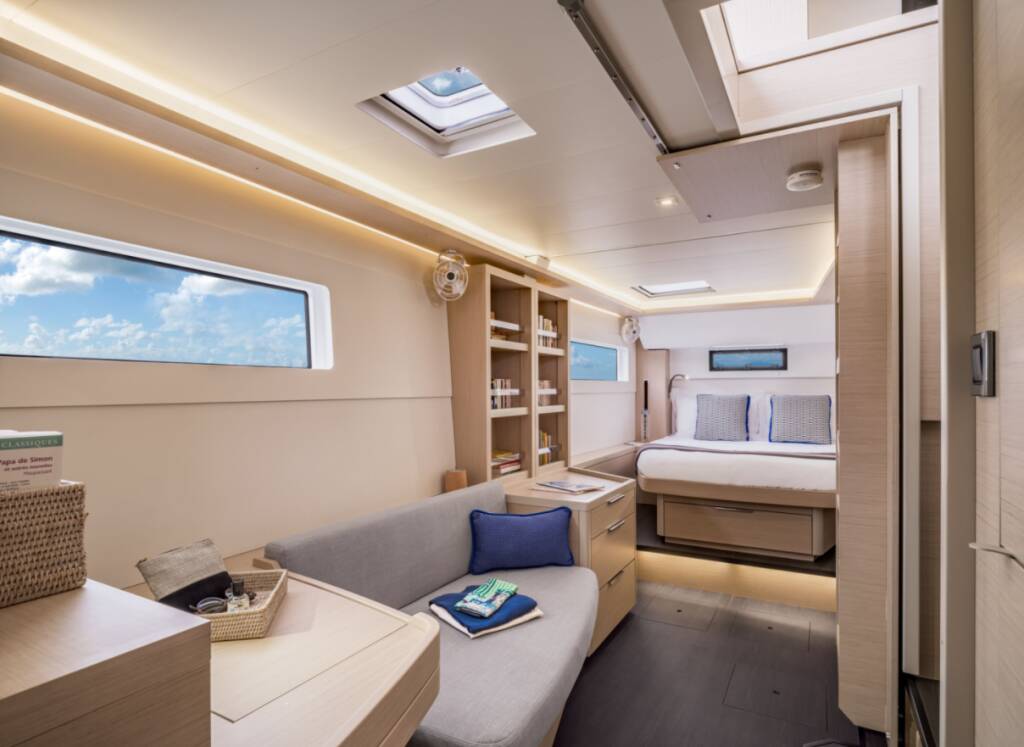 Lagoon 46 Flybridge Overseas