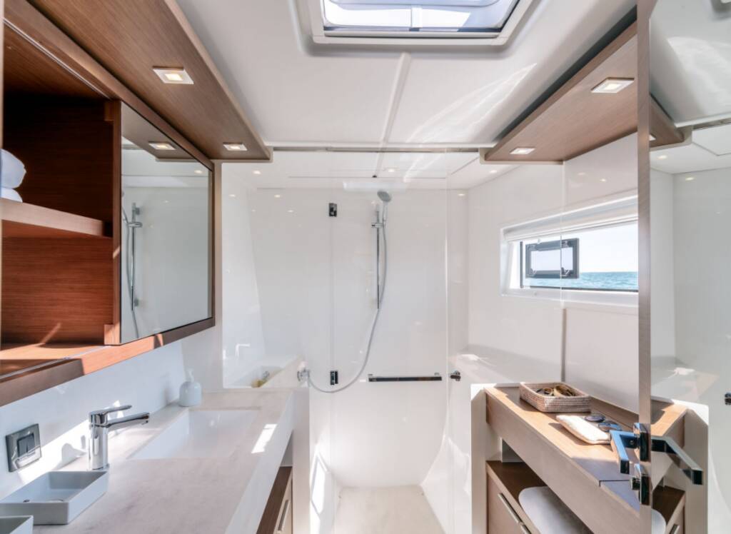 Lagoon 46 Flybridge Overseas