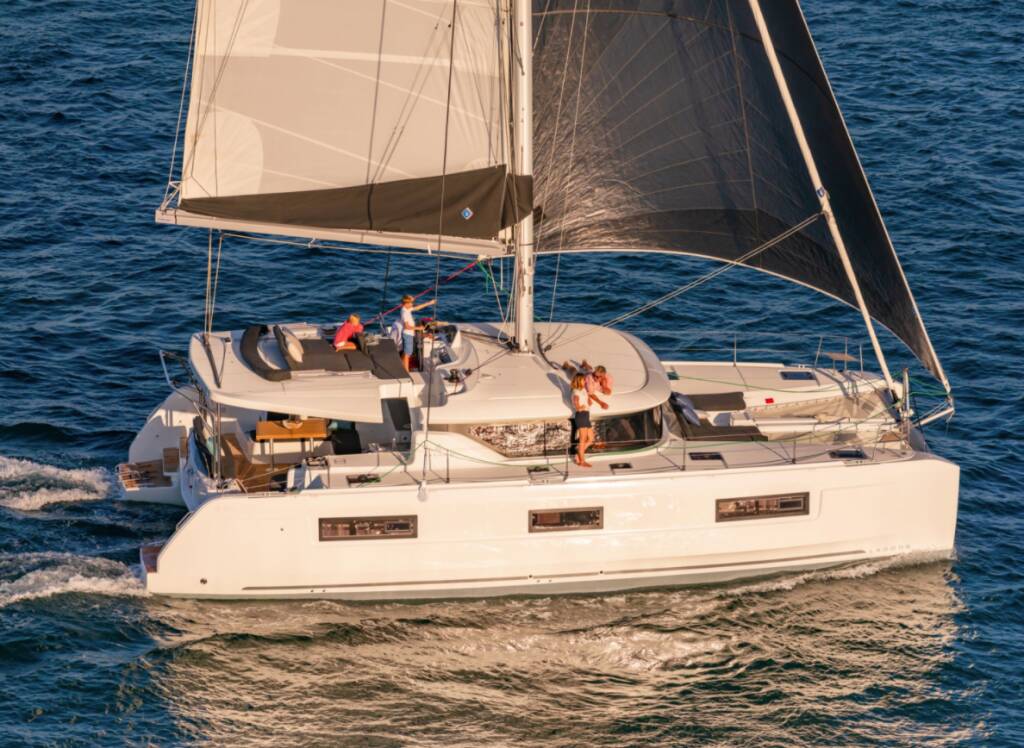 Lagoon 46 Flybridge Overseas